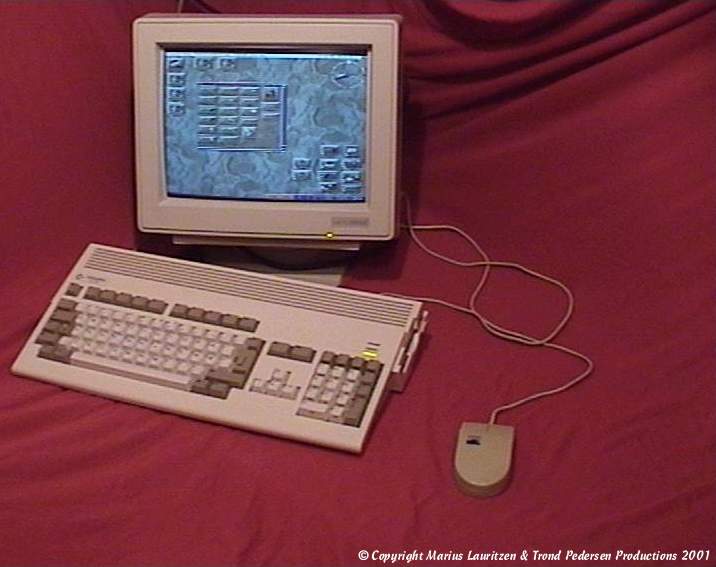 Picture of an A1200 showing Workbench 3.0 connected to a Microvitec 1438 monitor