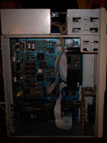 A3500 motherboard in an A3000T case, note the blue PCB!