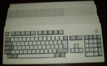 Early A500, note the Commodore key